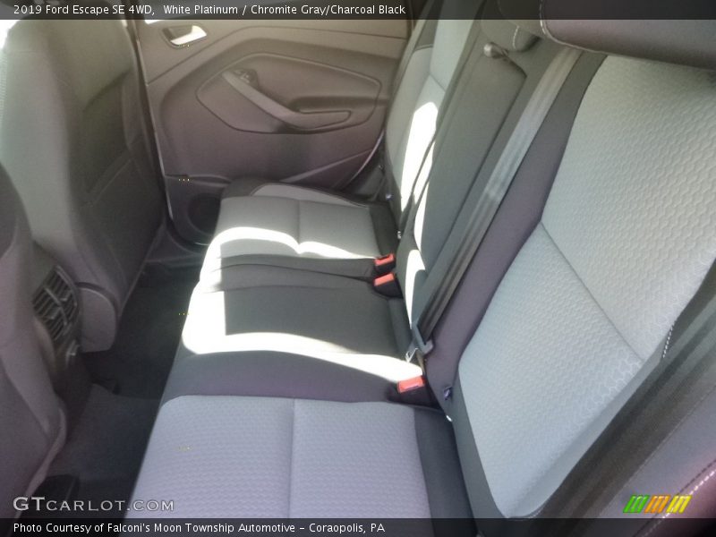 White Platinum / Chromite Gray/Charcoal Black 2019 Ford Escape SE 4WD