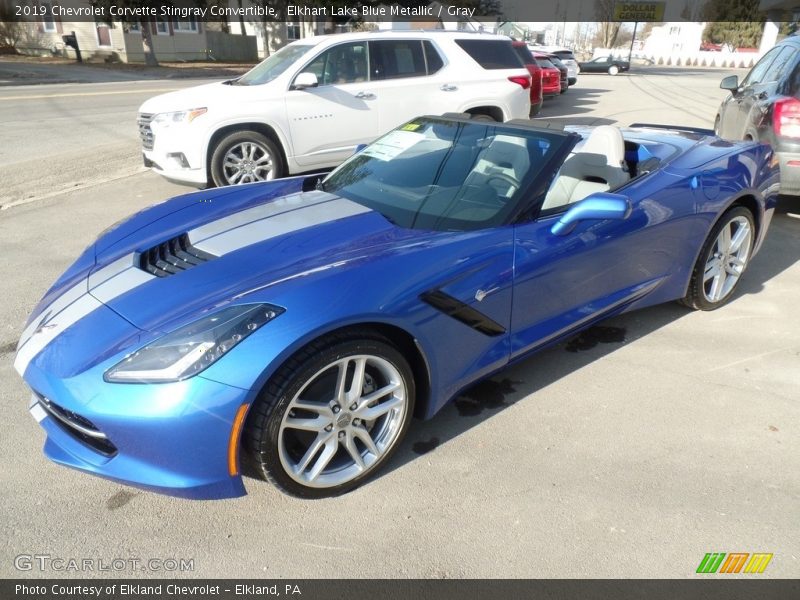 Front 3/4 View of 2019 Corvette Stingray Convertible