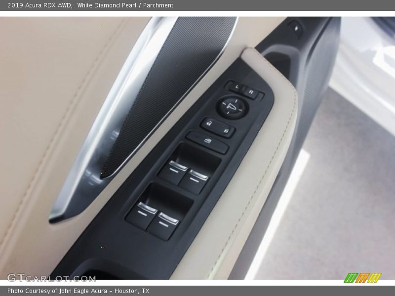 White Diamond Pearl / Parchment 2019 Acura RDX AWD