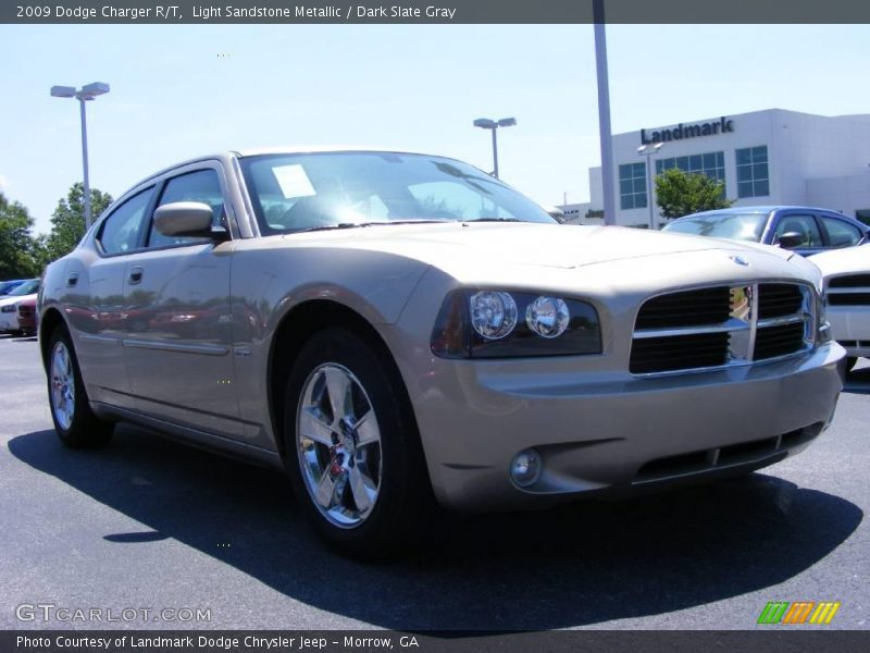 Light Sandstone Metallic / Dark Slate Gray 2009 Dodge Charger R/T