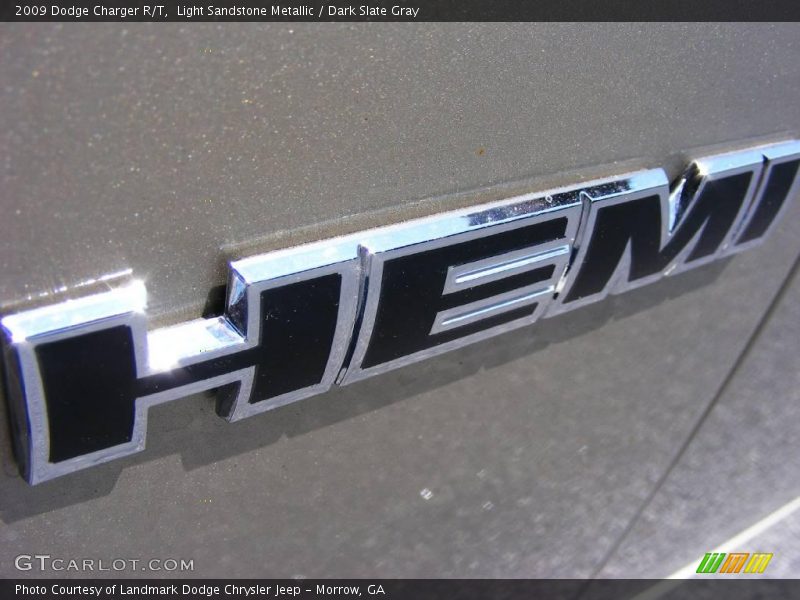 Light Sandstone Metallic / Dark Slate Gray 2009 Dodge Charger R/T