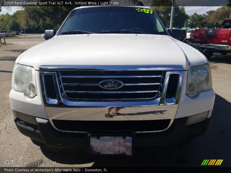 Oxford White / Light Stone 2007 Ford Explorer Sport Trac XLT 4x4