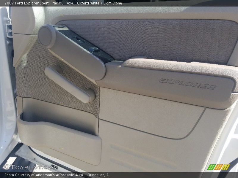 Oxford White / Light Stone 2007 Ford Explorer Sport Trac XLT 4x4