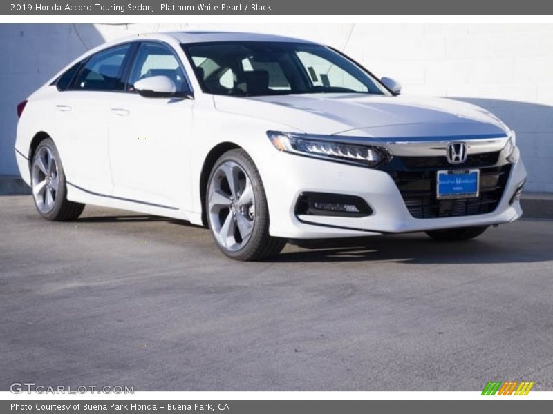 Platinum White Pearl / Black 2019 Honda Accord Touring Sedan