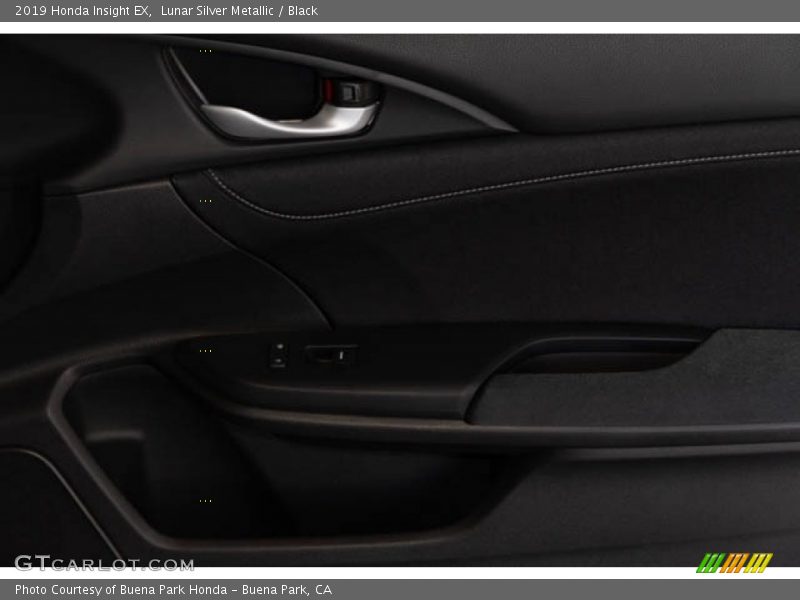 Lunar Silver Metallic / Black 2019 Honda Insight EX