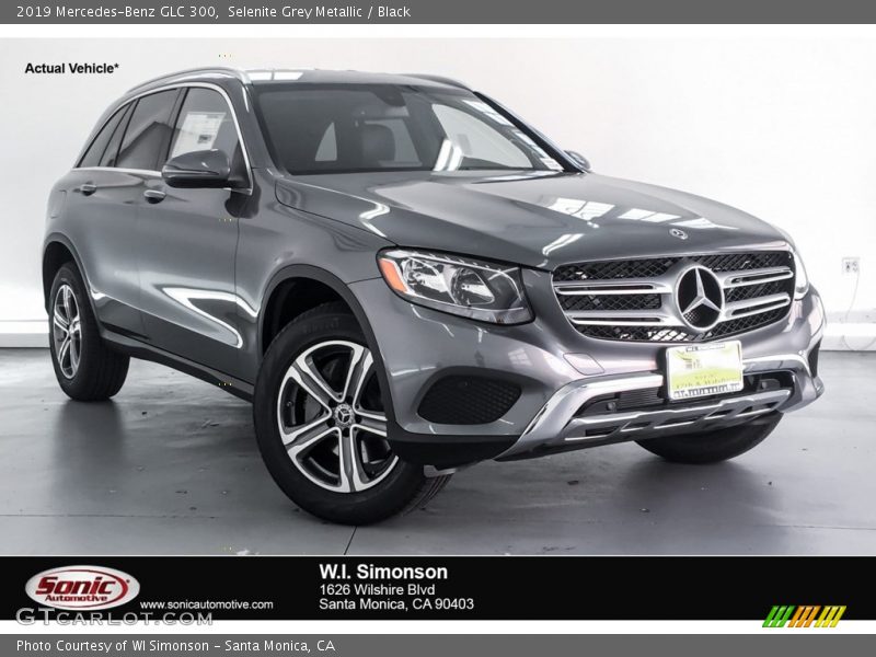 Selenite Grey Metallic / Black 2019 Mercedes-Benz GLC 300
