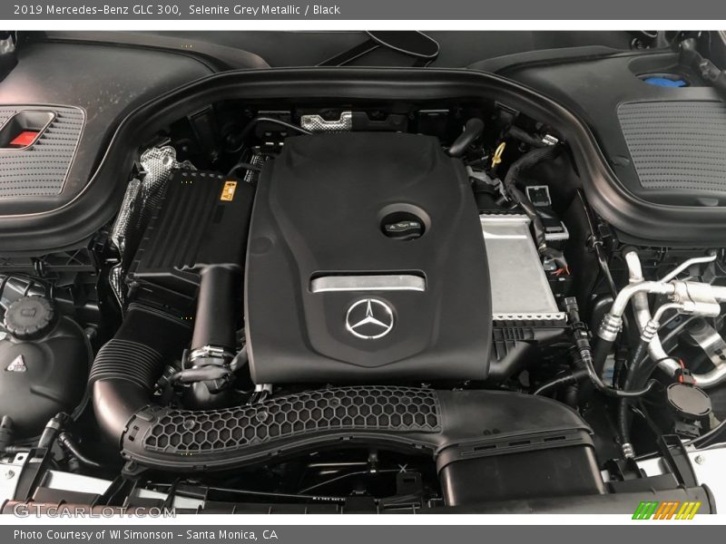 Selenite Grey Metallic / Black 2019 Mercedes-Benz GLC 300