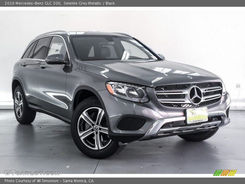 Selenite Grey Metallic / Black 2019 Mercedes-Benz GLC 300