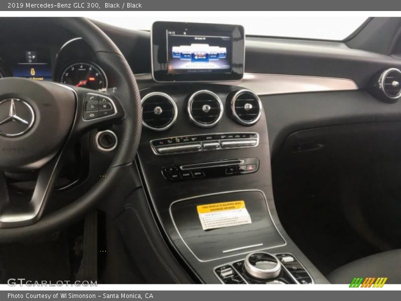Black / Black 2019 Mercedes-Benz GLC 300