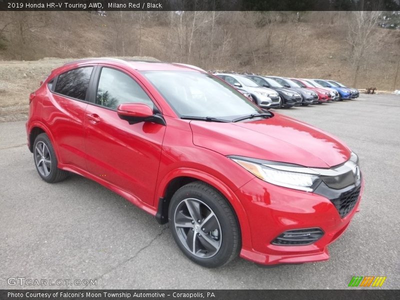 Front 3/4 View of 2019 HR-V Touring AWD