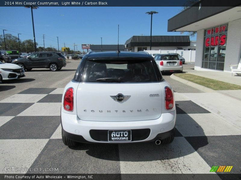 Light White / Carbon Black 2014 Mini Cooper Countryman