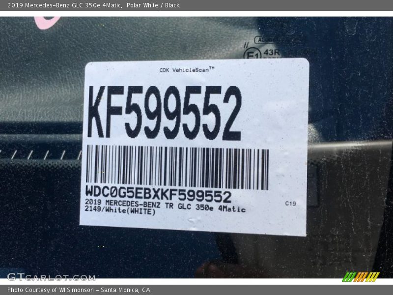 Polar White / Black 2019 Mercedes-Benz GLC 350e 4Matic