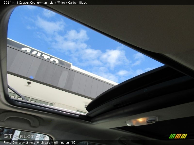 Light White / Carbon Black 2014 Mini Cooper Countryman