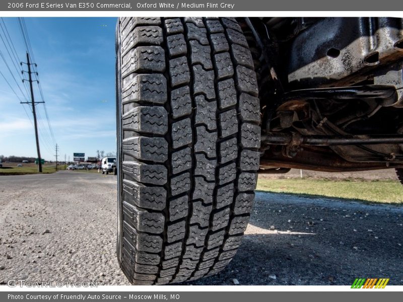 Oxford White / Medium Flint Grey 2006 Ford E Series Van E350 Commercial