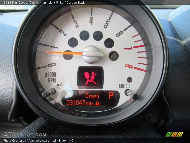 Light White / Carbon Black 2014 Mini Cooper Countryman