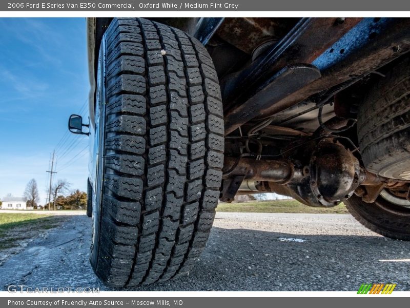 Oxford White / Medium Flint Grey 2006 Ford E Series Van E350 Commercial