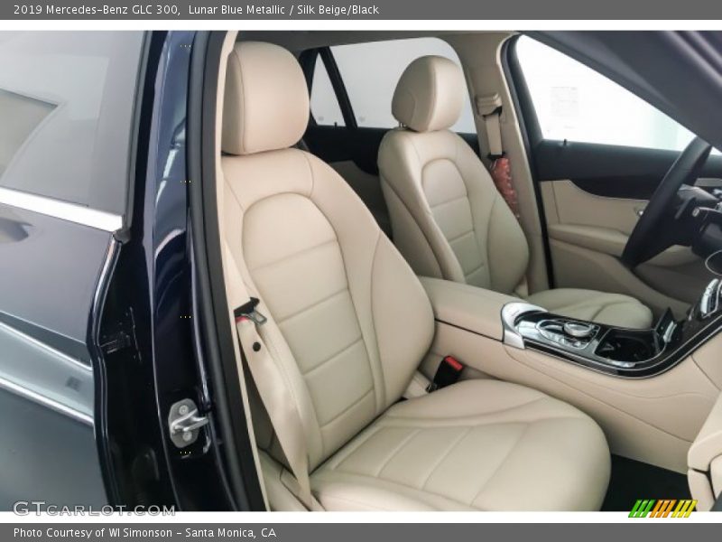 Lunar Blue Metallic / Silk Beige/Black 2019 Mercedes-Benz GLC 300