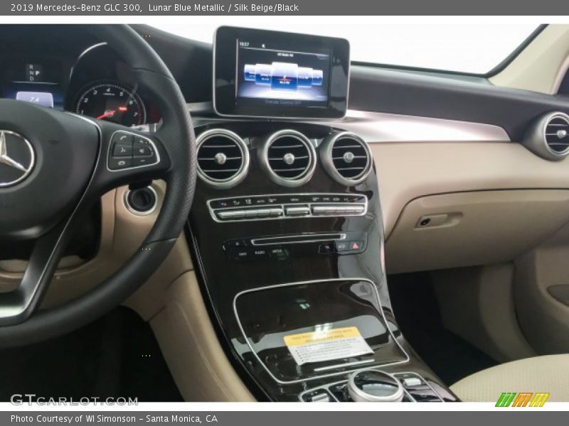 Lunar Blue Metallic / Silk Beige/Black 2019 Mercedes-Benz GLC 300