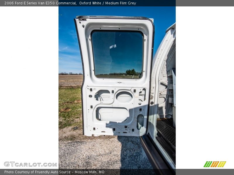 Oxford White / Medium Flint Grey 2006 Ford E Series Van E350 Commercial
