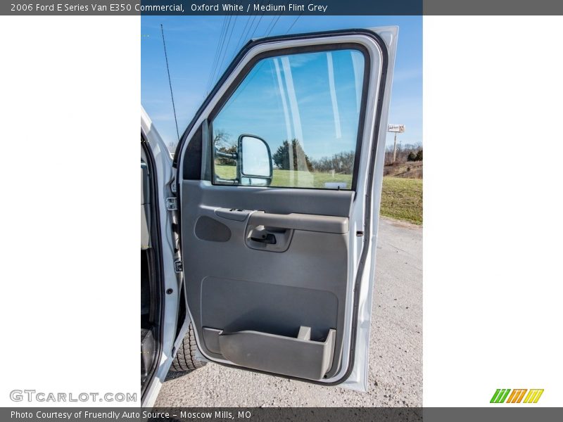 Oxford White / Medium Flint Grey 2006 Ford E Series Van E350 Commercial