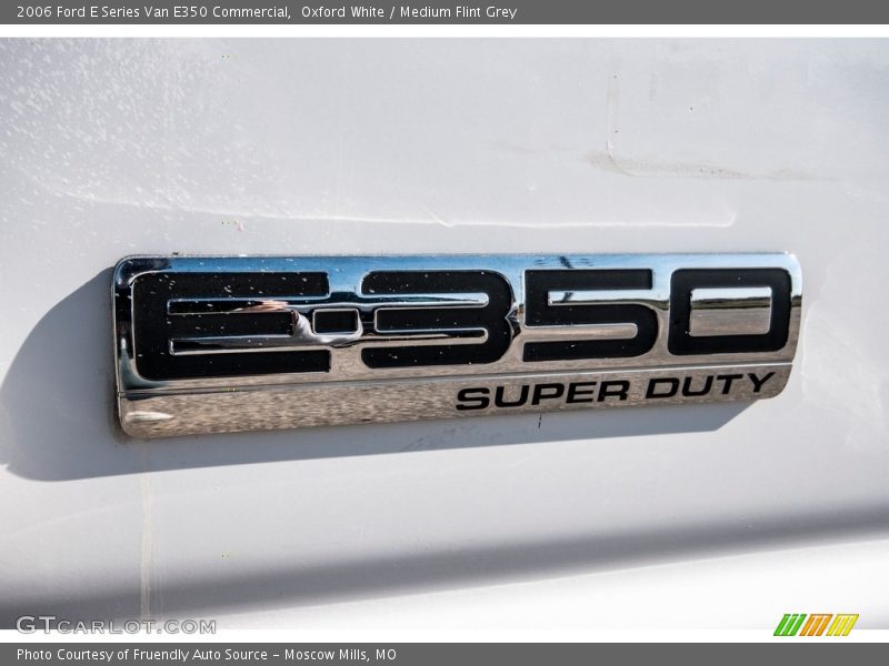 Oxford White / Medium Flint Grey 2006 Ford E Series Van E350 Commercial