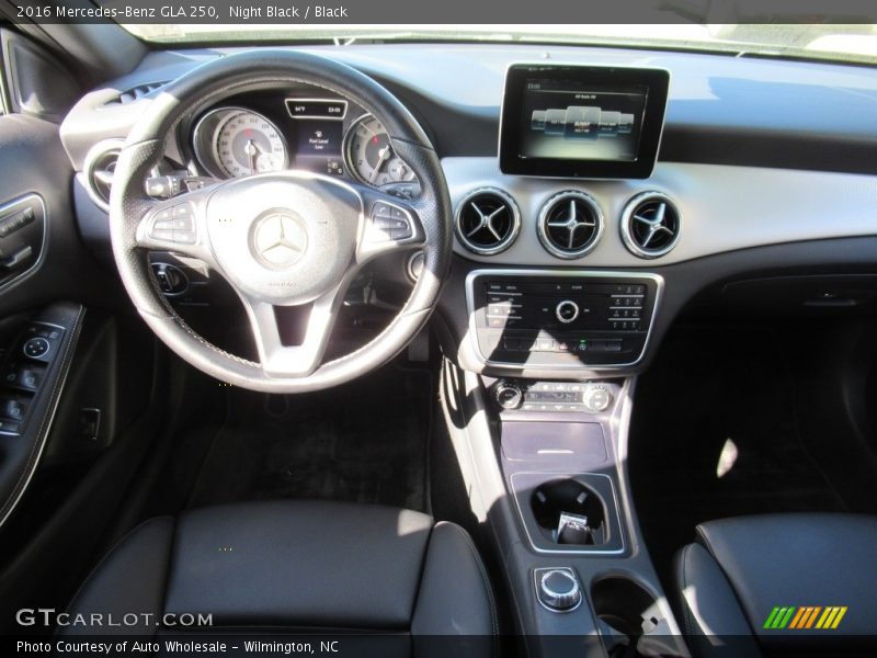 Night Black / Black 2016 Mercedes-Benz GLA 250