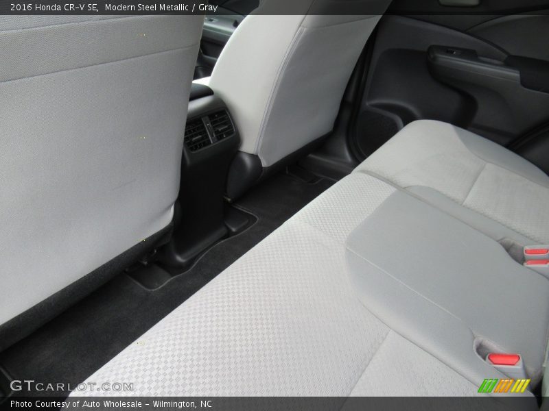 Modern Steel Metallic / Gray 2016 Honda CR-V SE