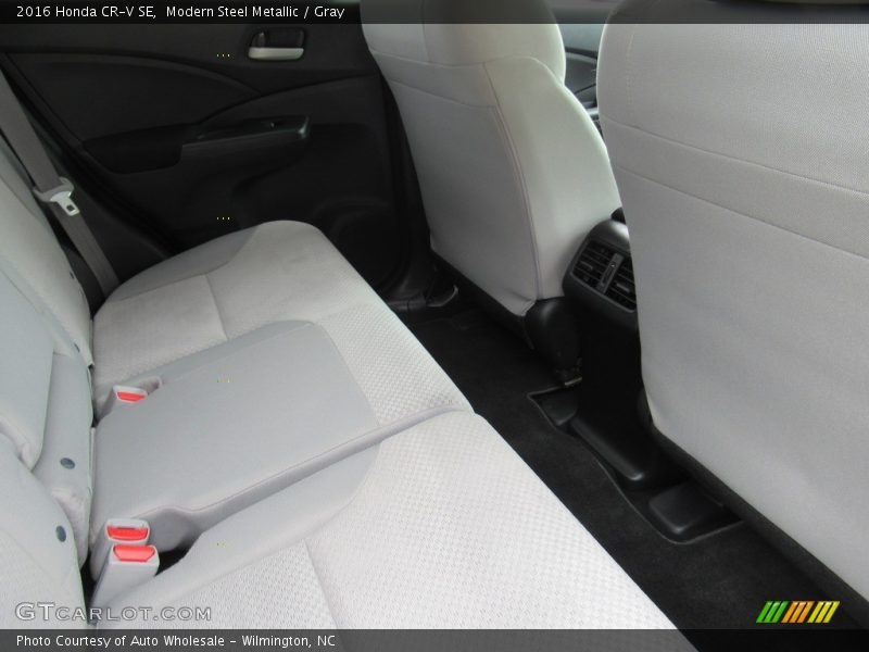 Modern Steel Metallic / Gray 2016 Honda CR-V SE