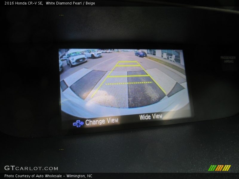 White Diamond Pearl / Beige 2016 Honda CR-V SE
