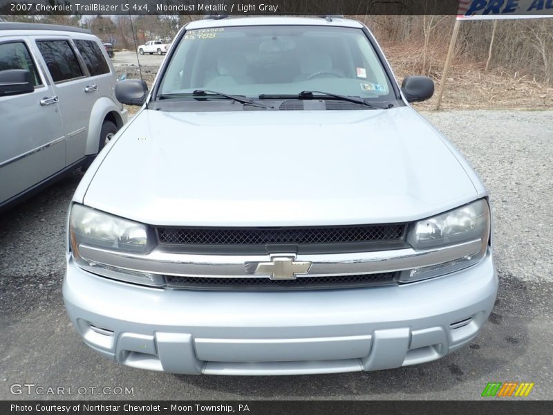Moondust Metallic / Light Gray 2007 Chevrolet TrailBlazer LS 4x4