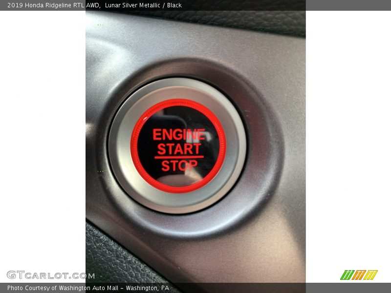 Lunar Silver Metallic / Black 2019 Honda Ridgeline RTL AWD