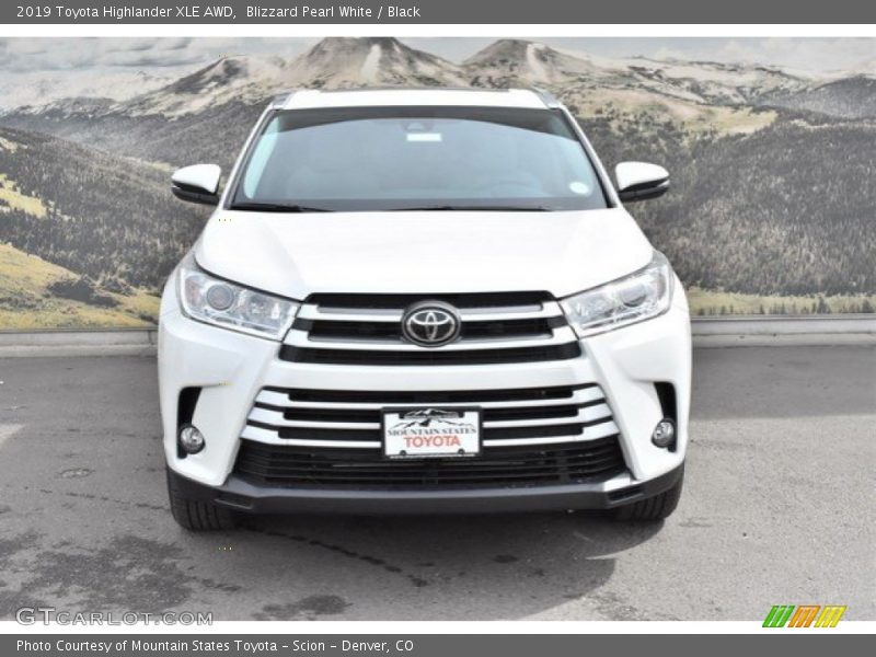 Blizzard Pearl White / Black 2019 Toyota Highlander XLE AWD