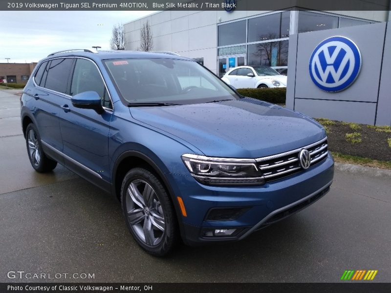 Front 3/4 View of 2019 Tiguan SEL Premium 4MOTION