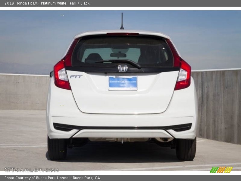 Platinum White Pearl / Black 2019 Honda Fit LX