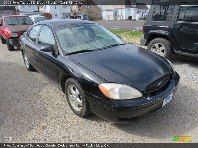 Black / Medium/Dark Flint Grey 2006 Ford Taurus SE