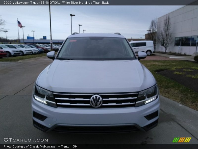 White Silver Metallic / Titan Black 2019 Volkswagen Tiguan SE 4MOTION