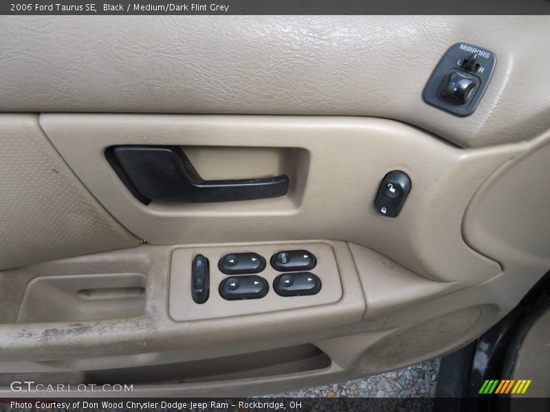 Black / Medium/Dark Flint Grey 2006 Ford Taurus SE