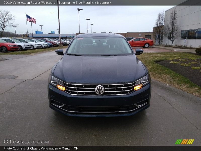 Tourmaline Blue Metallic / Moonrock 2019 Volkswagen Passat Wolfsburg