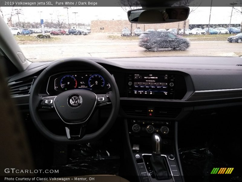 Pure White / Dark Beige 2019 Volkswagen Jetta SEL