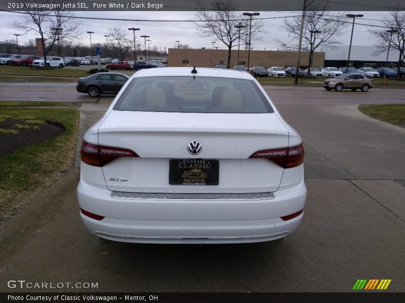 Pure White / Dark Beige 2019 Volkswagen Jetta SEL