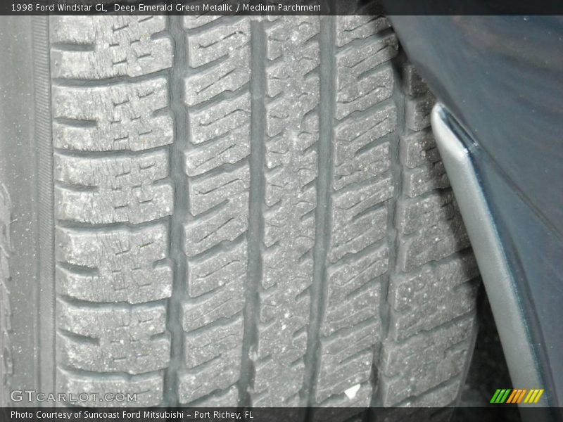 Deep Emerald Green Metallic / Medium Parchment 1998 Ford Windstar GL