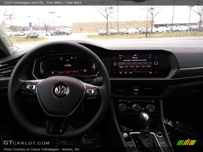 Pure White / Titan Black 2019 Volkswagen Jetta SEL