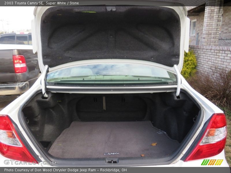 Super White / Stone 2003 Toyota Camry SE