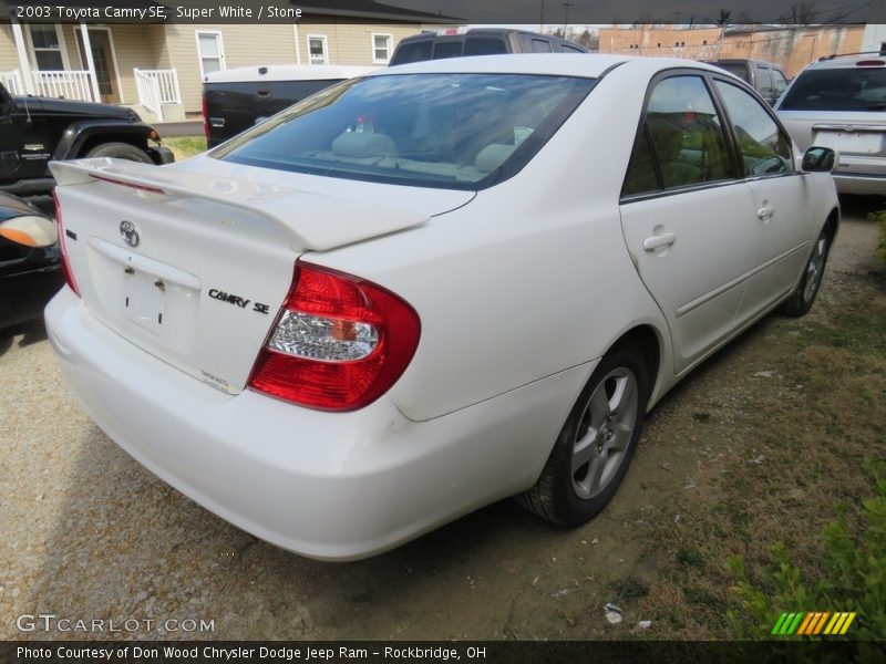 Super White / Stone 2003 Toyota Camry SE