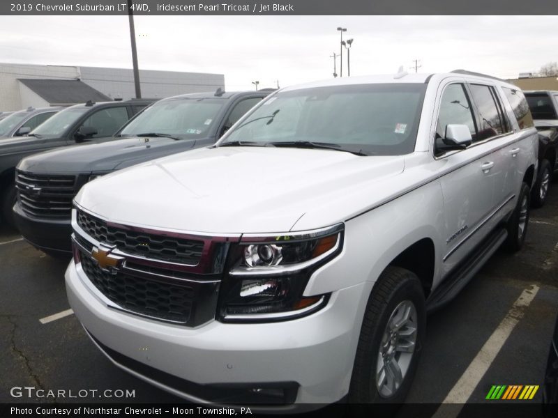 Iridescent Pearl Tricoat / Jet Black 2019 Chevrolet Suburban LT 4WD