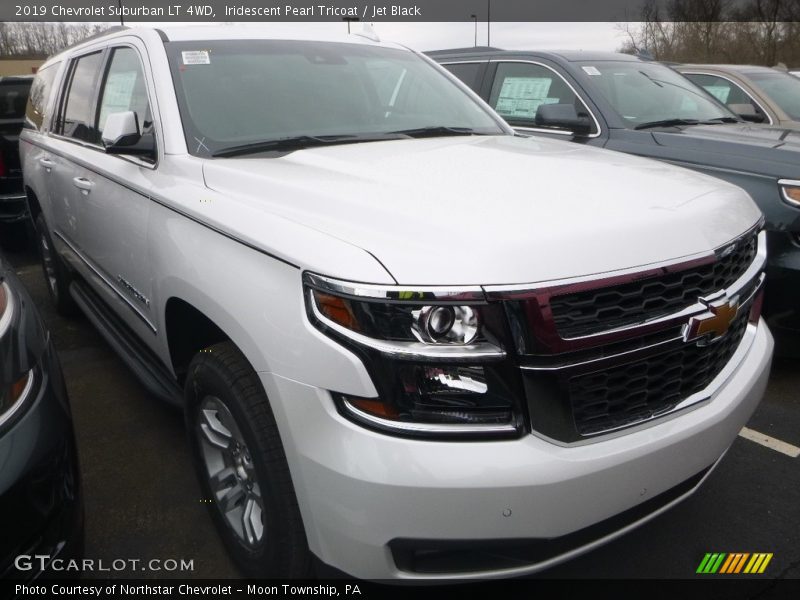 Iridescent Pearl Tricoat / Jet Black 2019 Chevrolet Suburban LT 4WD