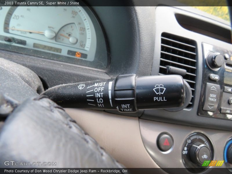 Super White / Stone 2003 Toyota Camry SE