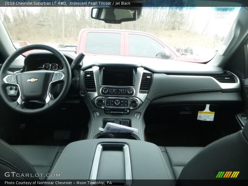 Iridescent Pearl Tricoat / Jet Black 2019 Chevrolet Suburban LT 4WD