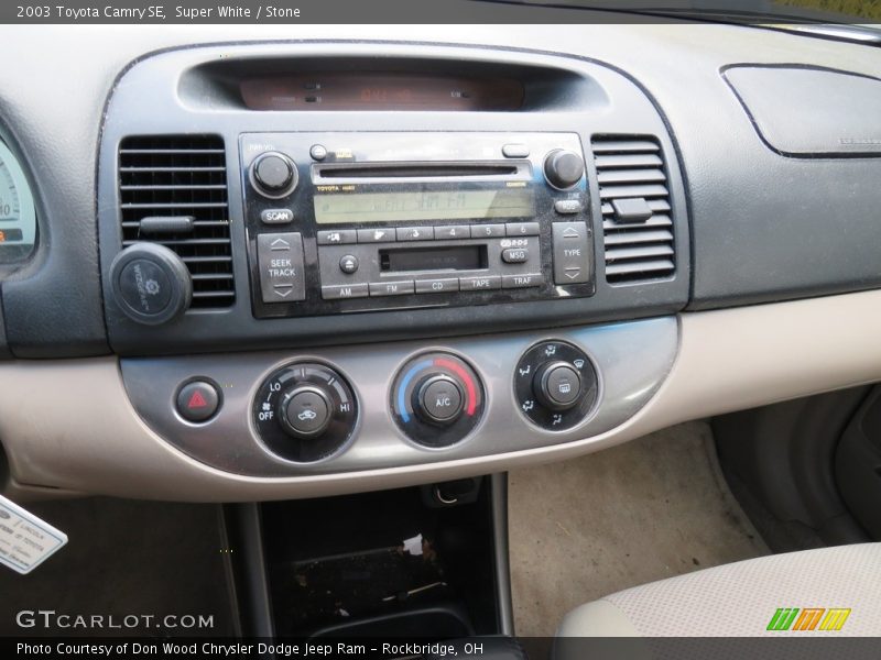 Super White / Stone 2003 Toyota Camry SE