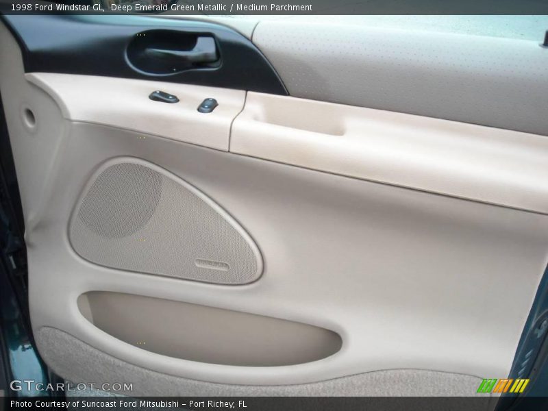 Deep Emerald Green Metallic / Medium Parchment 1998 Ford Windstar GL